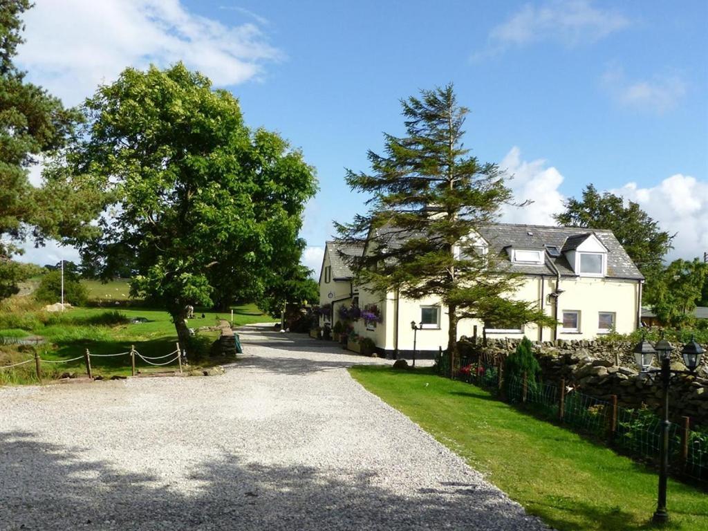 Llwyn Onn Guest House, North Wales Pentrefoelas Exterior foto