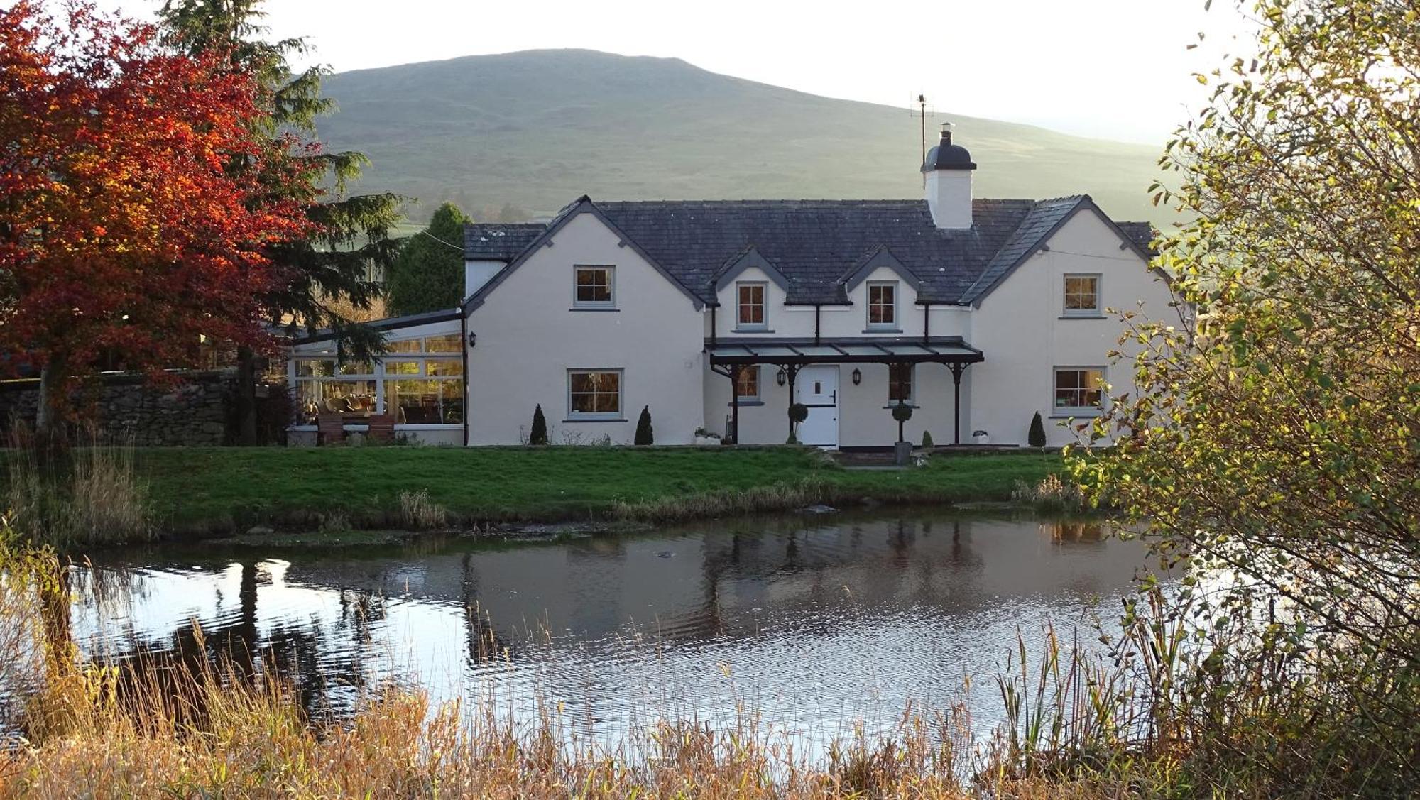 Llwyn Onn Guest House, North Wales Pentrefoelas Exterior foto